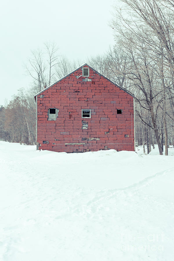 Old Abandoned Barn in Winter Photograph by Edward Fielding