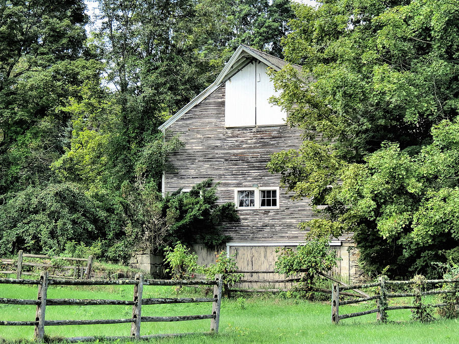 Old Barn Photograph by Janice Drew