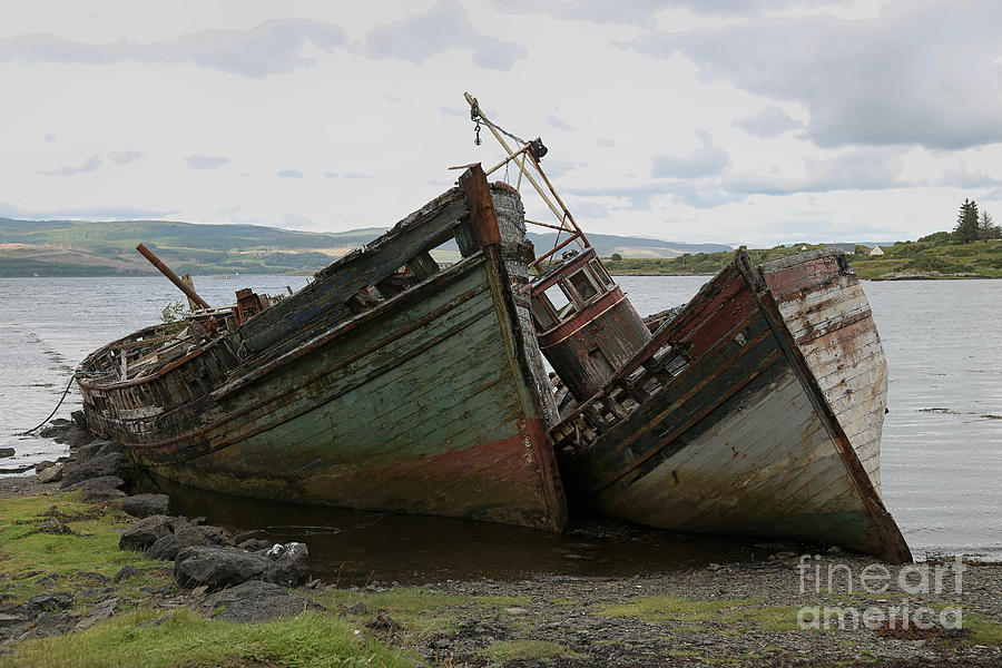 Boat Photograph - Old boads aground in Isle of Mull by Isabel Poulin