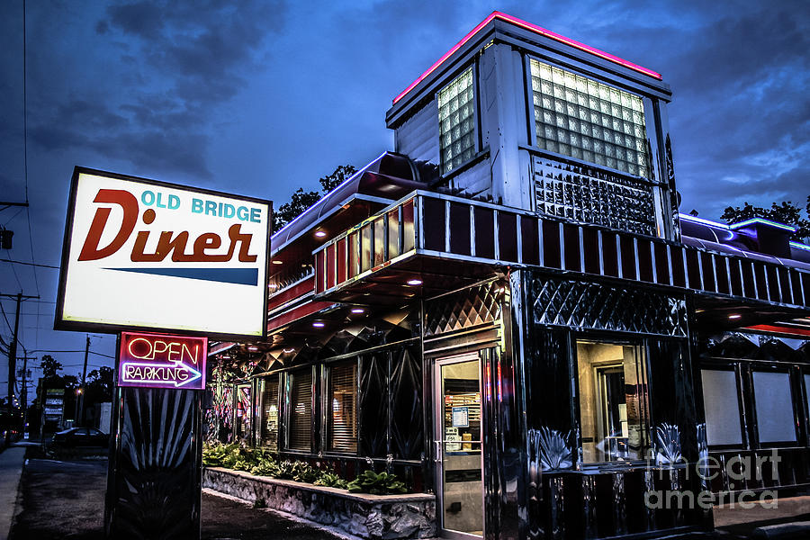 Old Bridge Diner - Jersey Diners Photograph by Colleen Kammerer