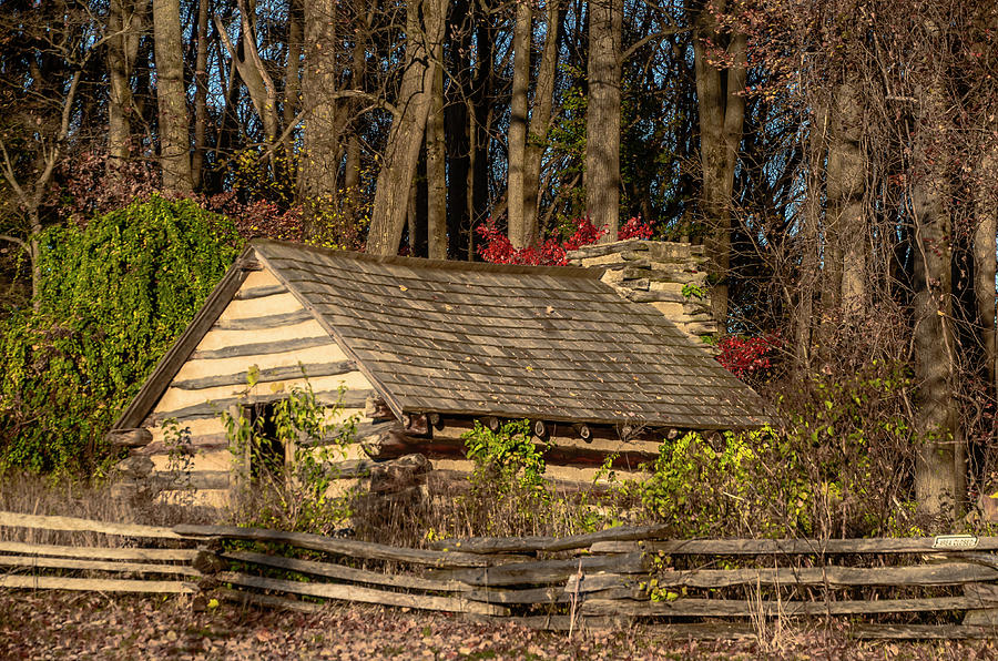 Old Cabin at Valley Forge Photograph by Bill Cannon