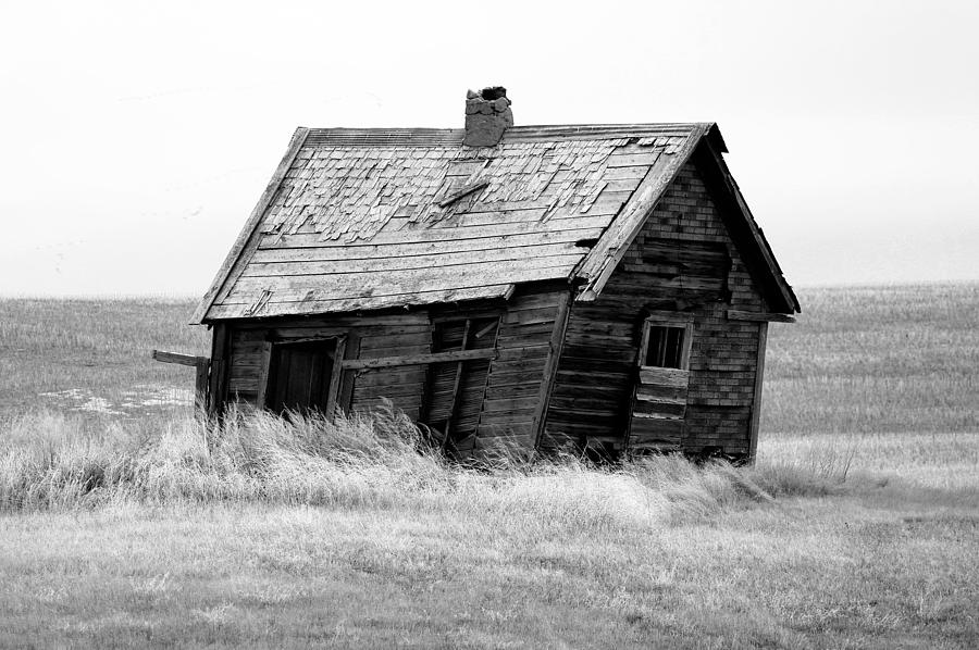 Old Cabin black and white Photograph by Jeff Swan