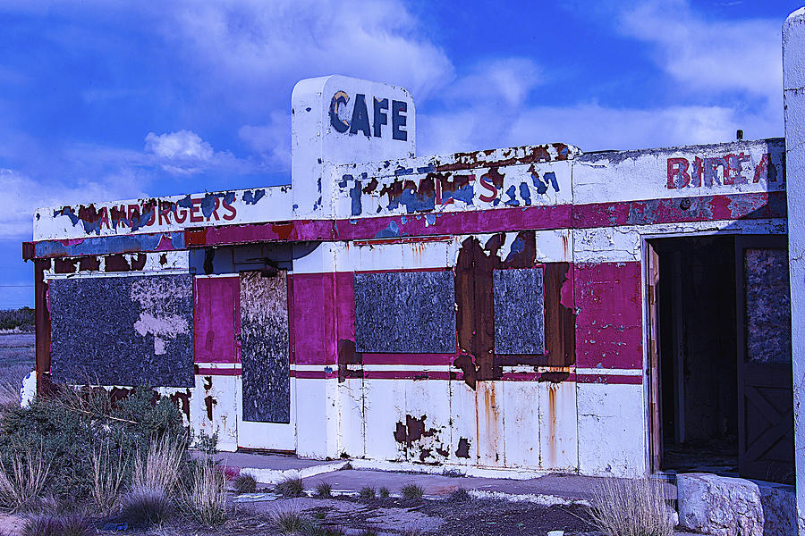 Old Cafe Rout 66 Photograph by Garry Gay