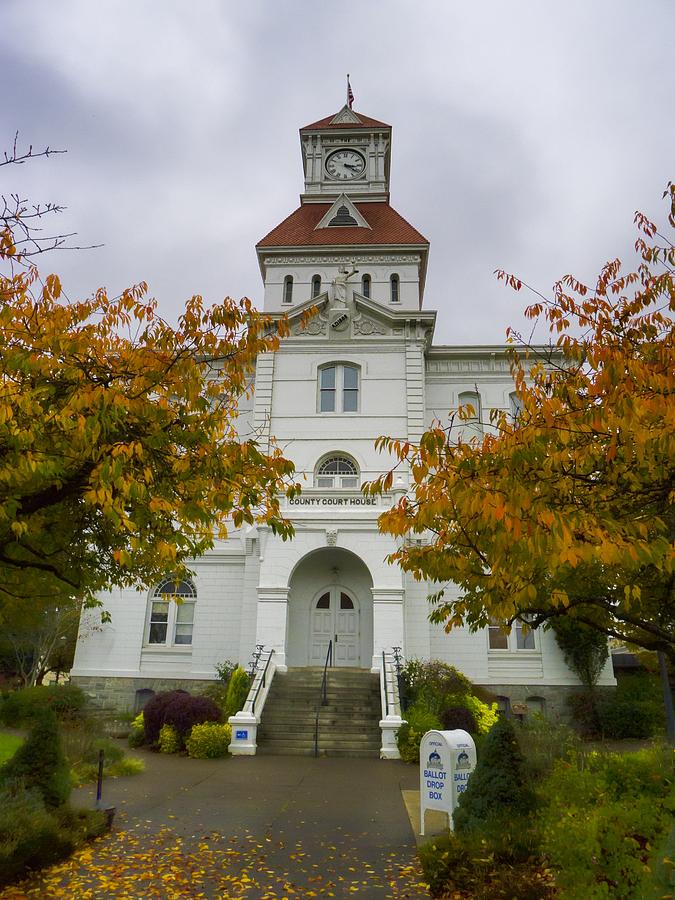 Old Courthouse - Corallis Oregon Photograph by HW Kateley