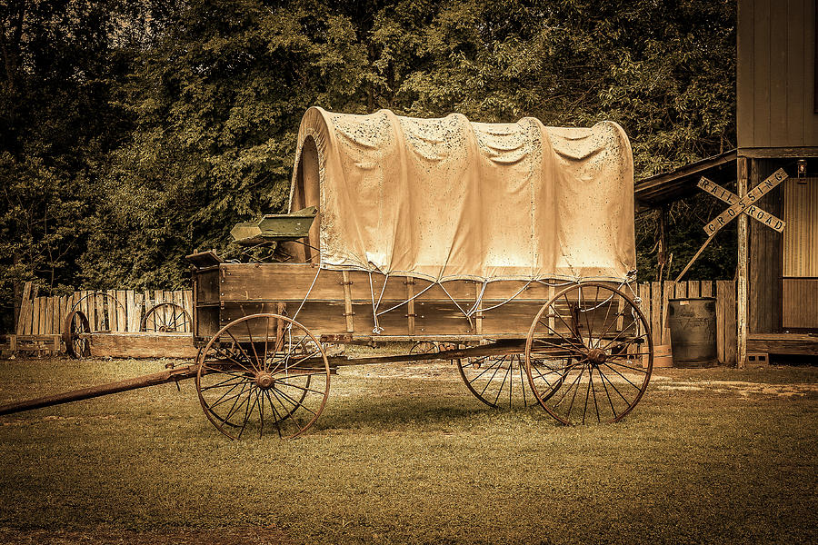 Old Covered Wagon Photograph by Doug Long