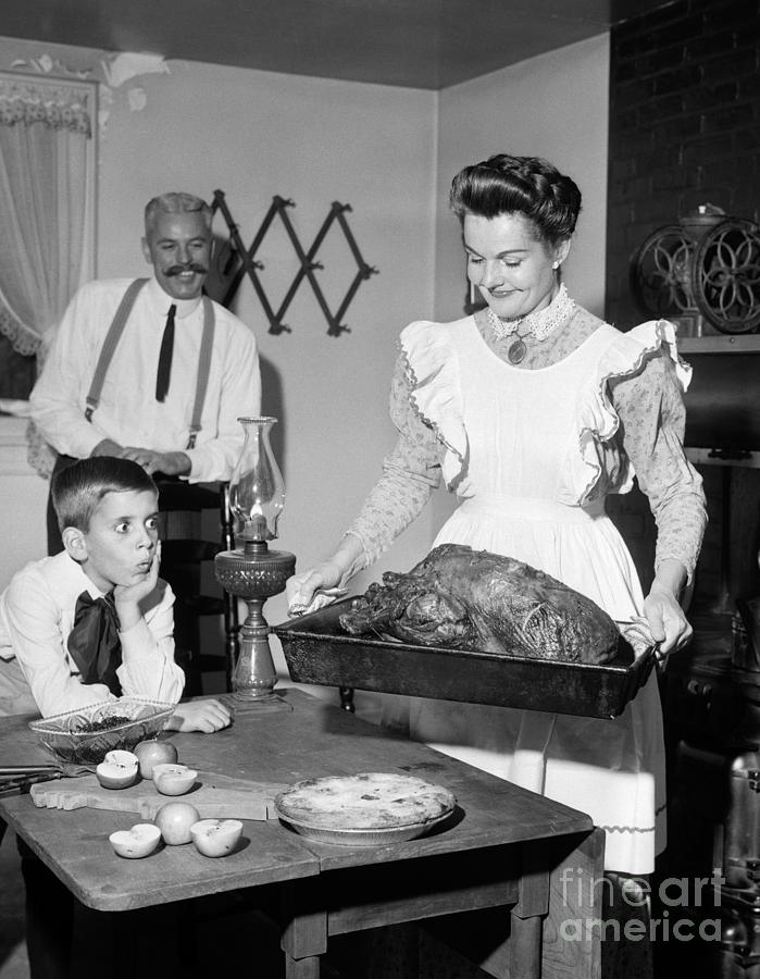 Old-fashioned Thanksgiving Dinner Photograph by Debrocke/ClassicStock