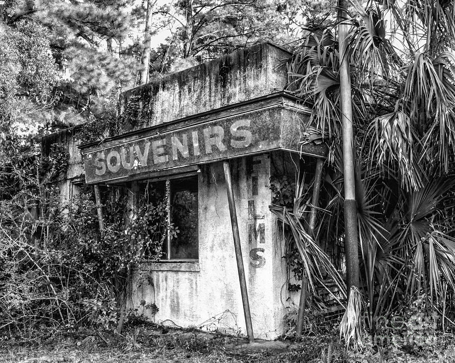 Black And White Photograph - Old Florida Welcome by Scott Moore