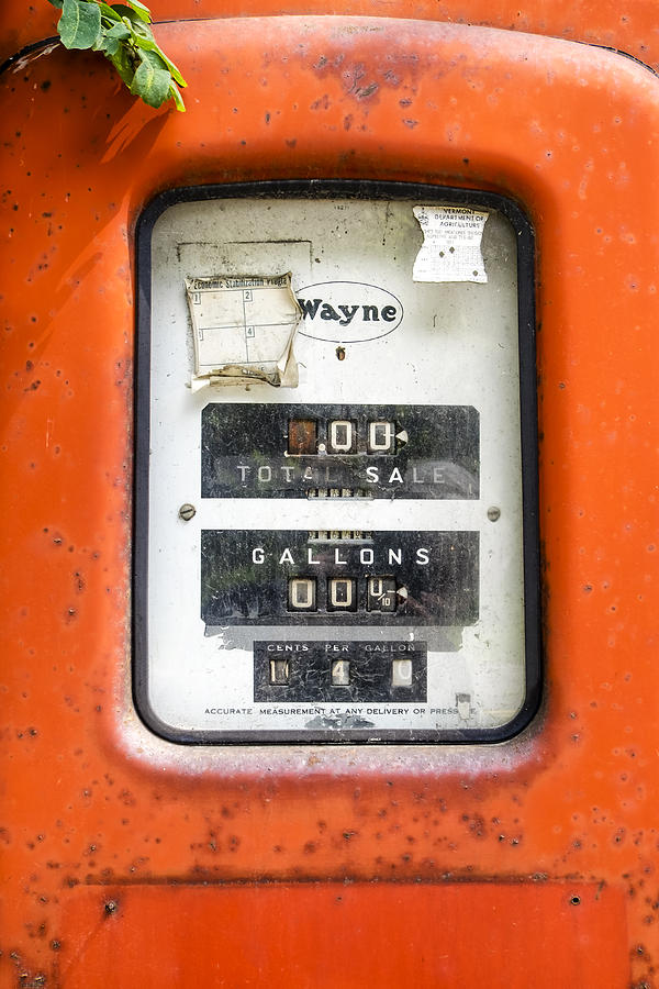 Old Gas Pump Photograph by Tom Singleton