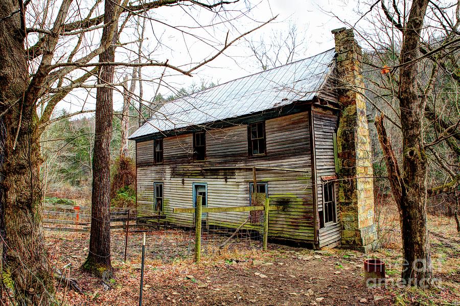 Old Gobey Home Place Photograph by Paul Mashburn