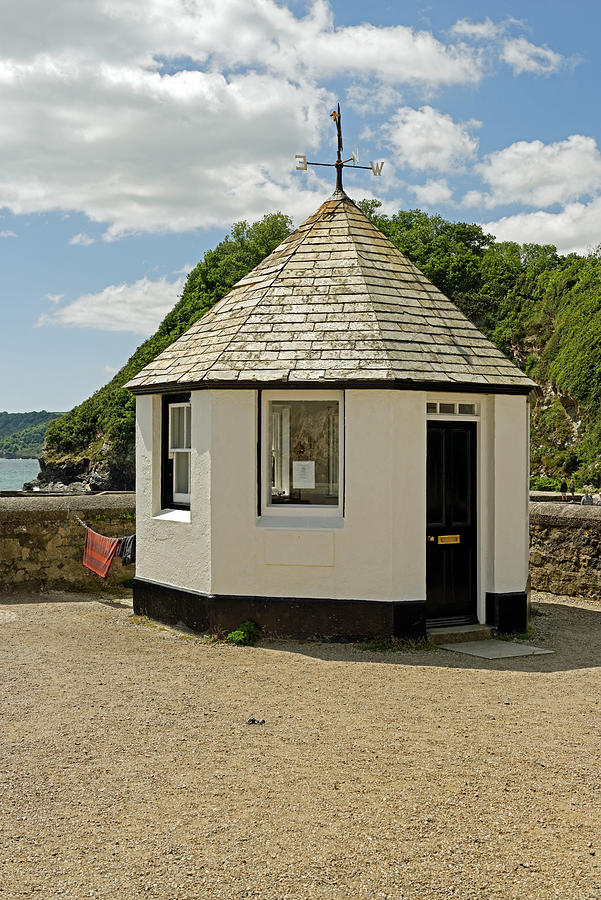 Old Harbourmaster Office - Charlestown Photograph by Rod Johnson