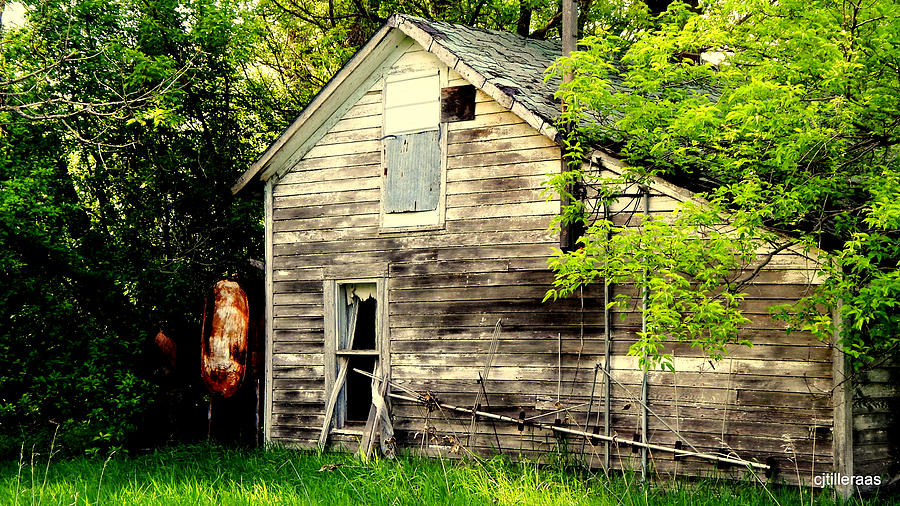 Old House Standing Empty Photograph by Curtis Tilleraas