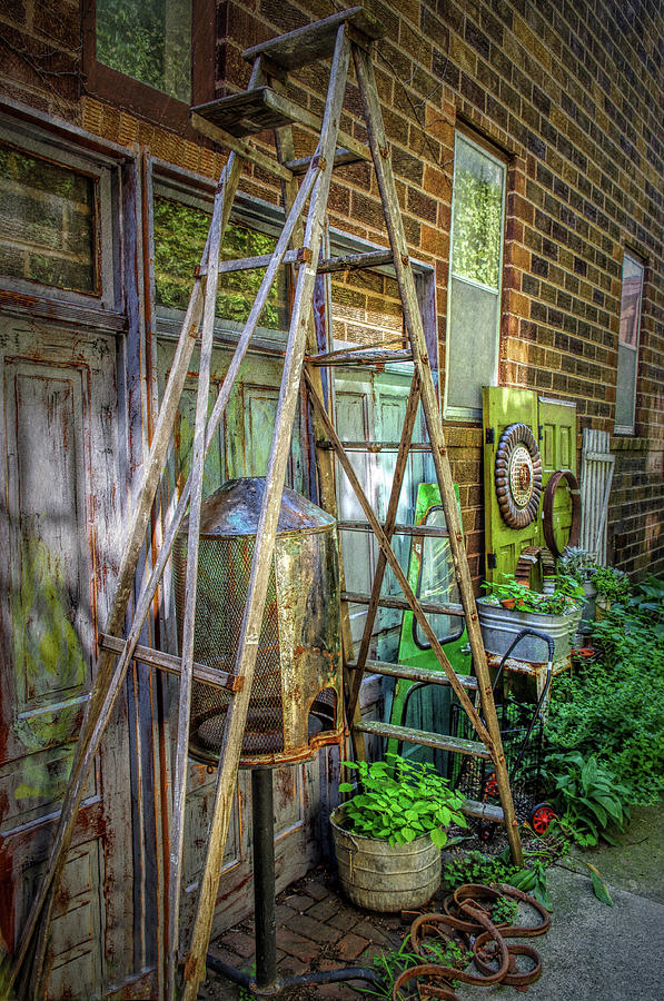 Antiques Photograph - Old Ladder by Tom Reynen