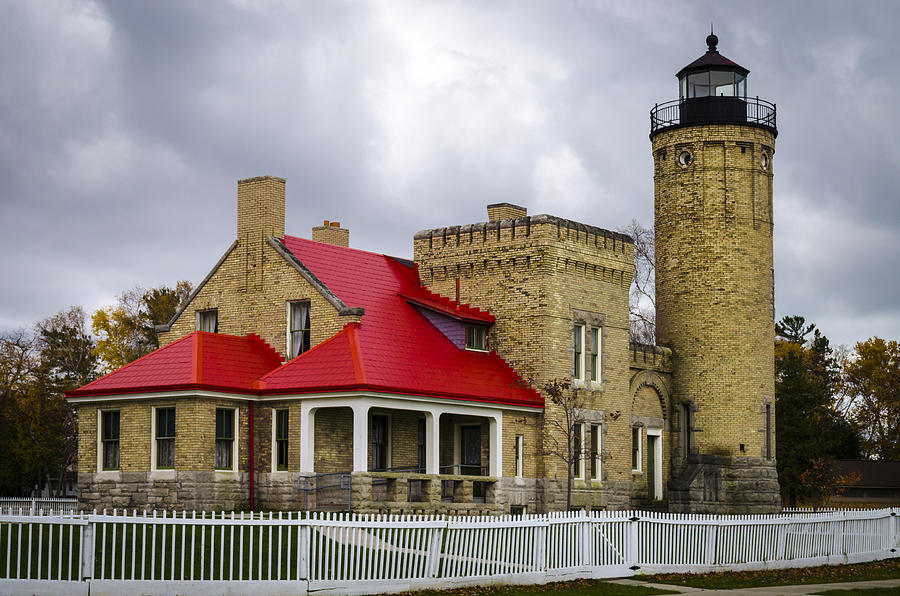 Old Mackinaw Pointe Lighthouse Photograph by Steve LItalien