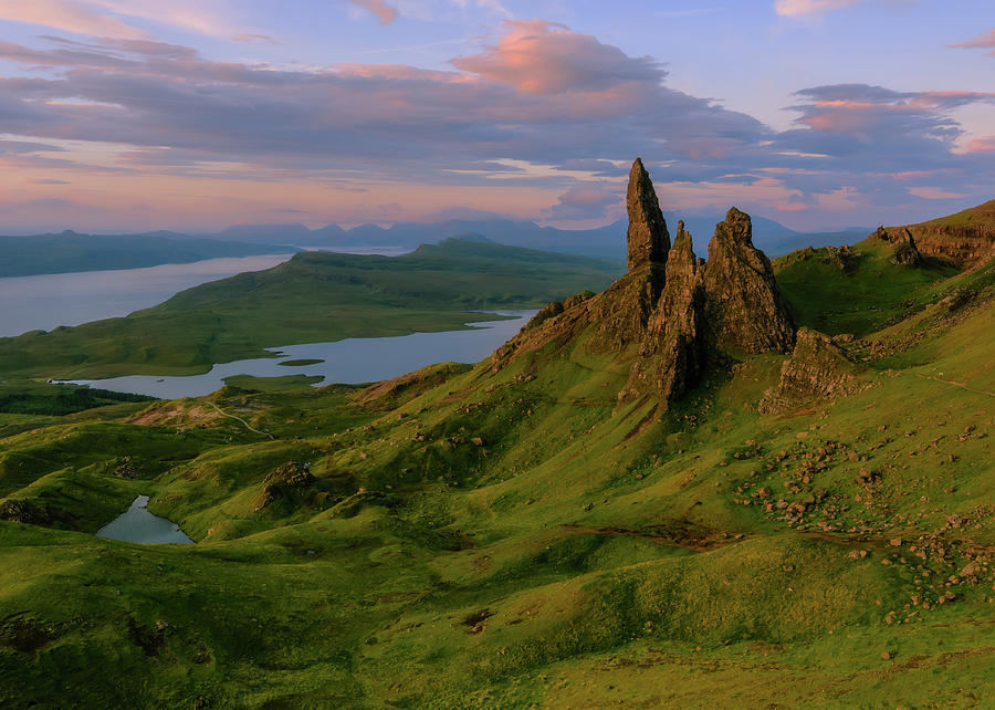 Old Man of Storr Photograph by Rob Davies