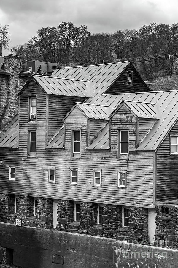 Old Mill Buildings Quechee Vermont Photograph by Edward Fielding