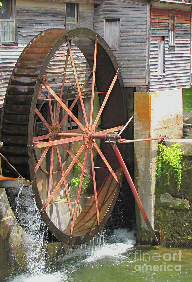 Old Mill Gatlinburg Photograph by EGiclee Digital Prints - Fine Art America