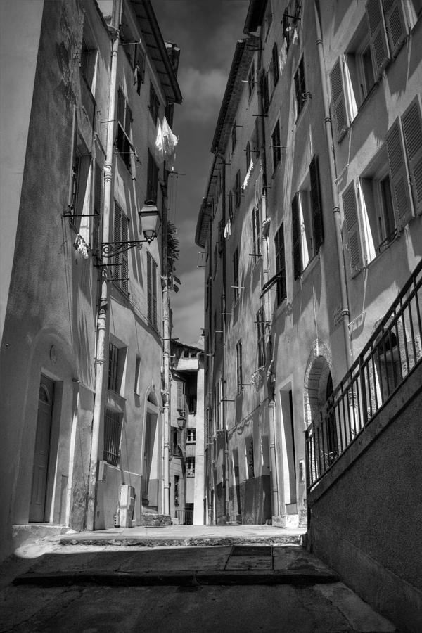 Old Nice - Vieille Ville 001 BW Photograph by Lance Vaughn