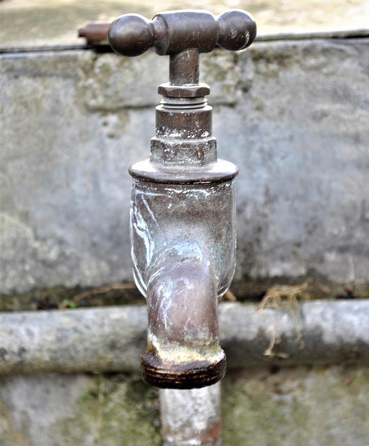 Old Rustic Tap Photograph By Geoff Richards