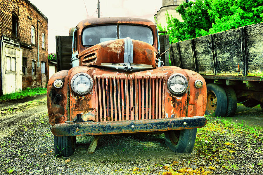 Old rusting beauty Photograph by Jeff Swan