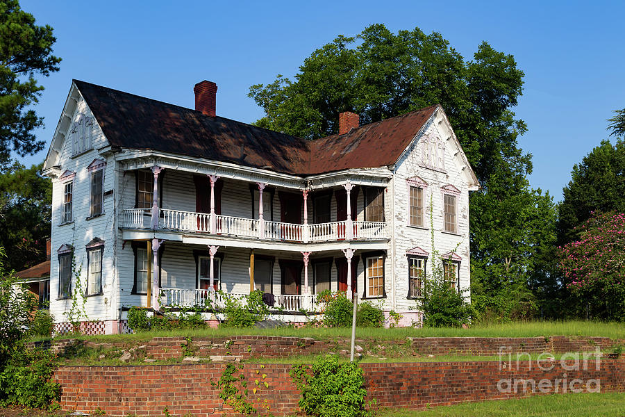 Old Shull Mansion Photograph by Charles Hite