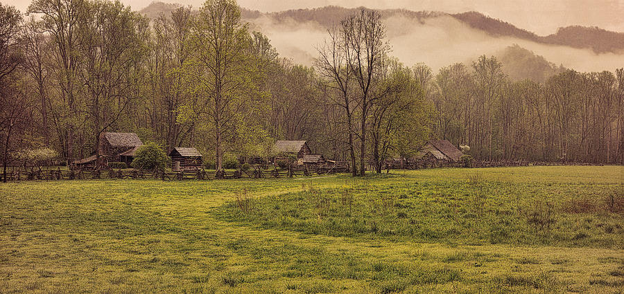 Old Smoky Mountain Homesteads Photograph by Theo OConnor