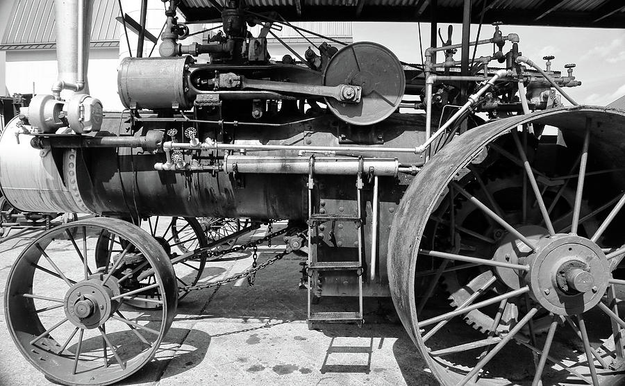 Old Steam Engine Photograph by Mary Bedy