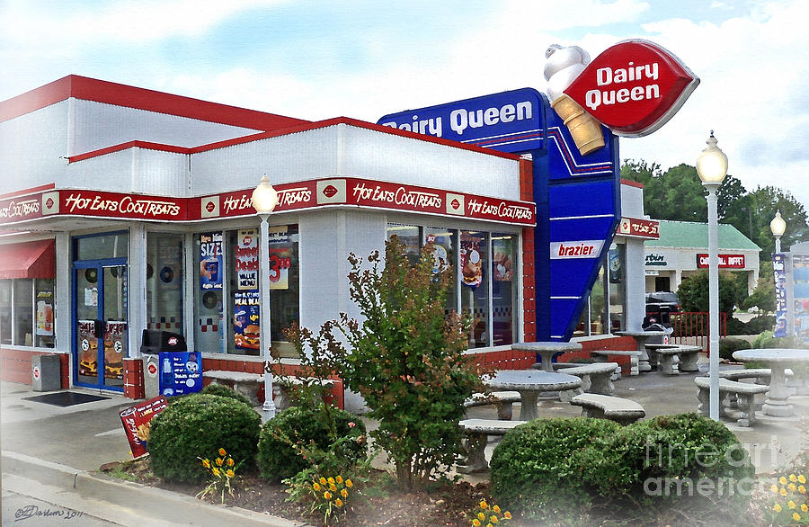 Old Timey Dairy Queen Photograph by Pat Davidson