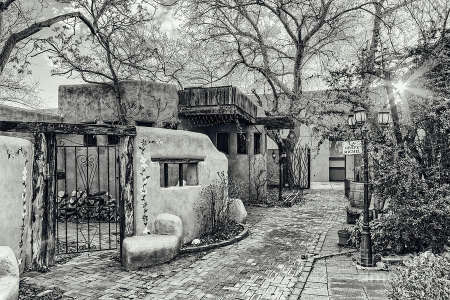 Albuquerque Photograph - Old Town Albuquerque Secret Passageway in Black And White - Albuquerque New Mexico by Silvio Ligutti