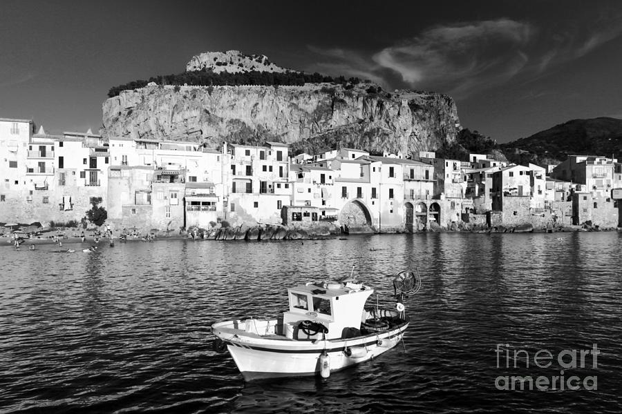 Old Town of Fishermen Photograph by Stefano Senise