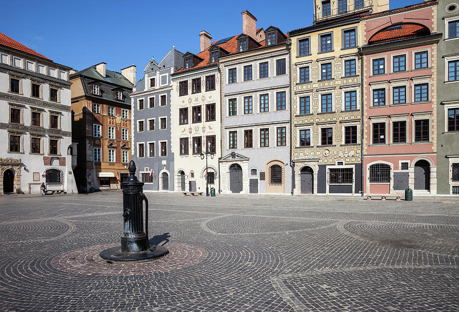 Old Town Square and Houses in Warsaw Photograph by Artur Bogacki