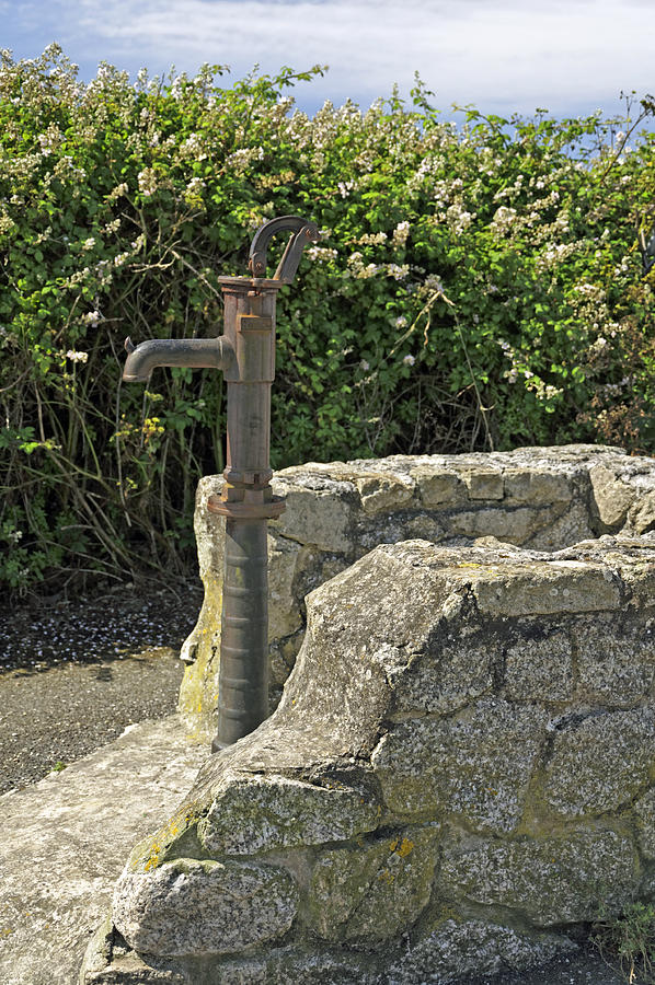 Old Water Pump at Lizard - Cornwall Photograph by Rod Johnson