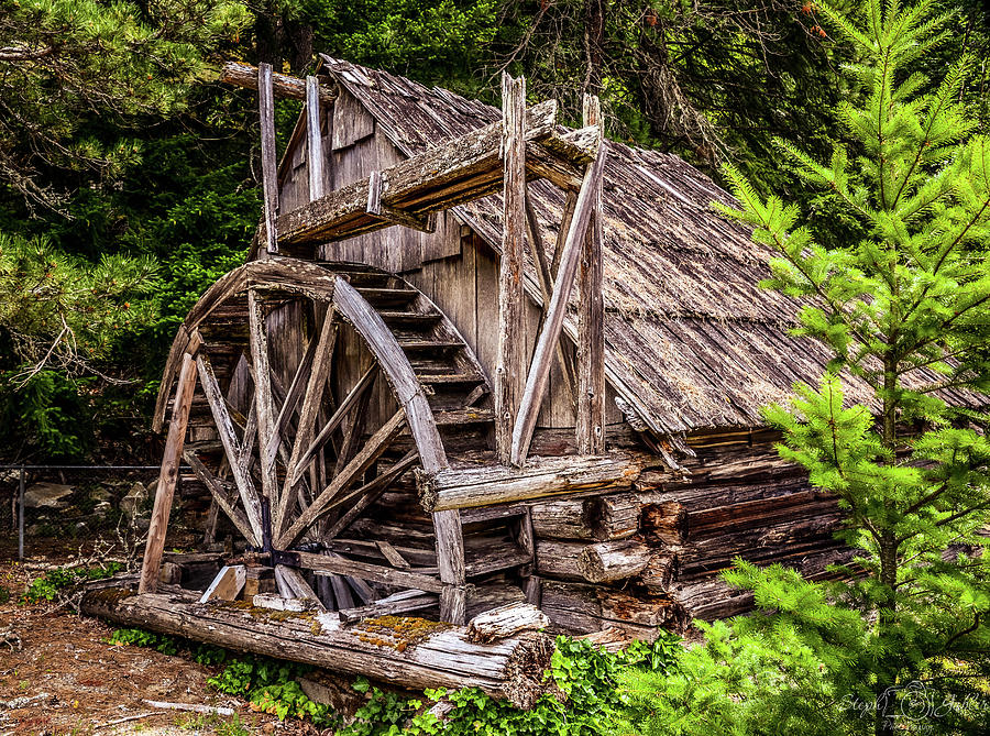 Old Water Wheel Photograph by Steph Gabler