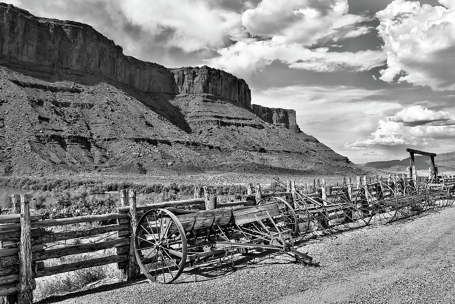 Red Cliffs Lodge Photograph - Old West Scene, Western Photos, Utah Landscape, Utah Art by Gregory Ballos