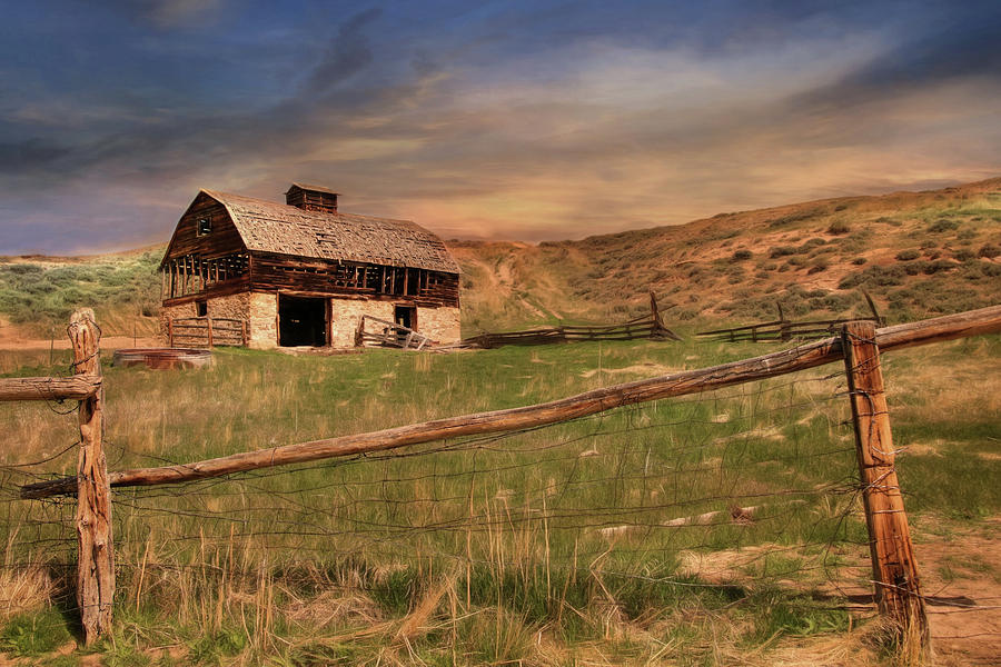 Barn Photograph - Old Western Barn by Lori Deiter