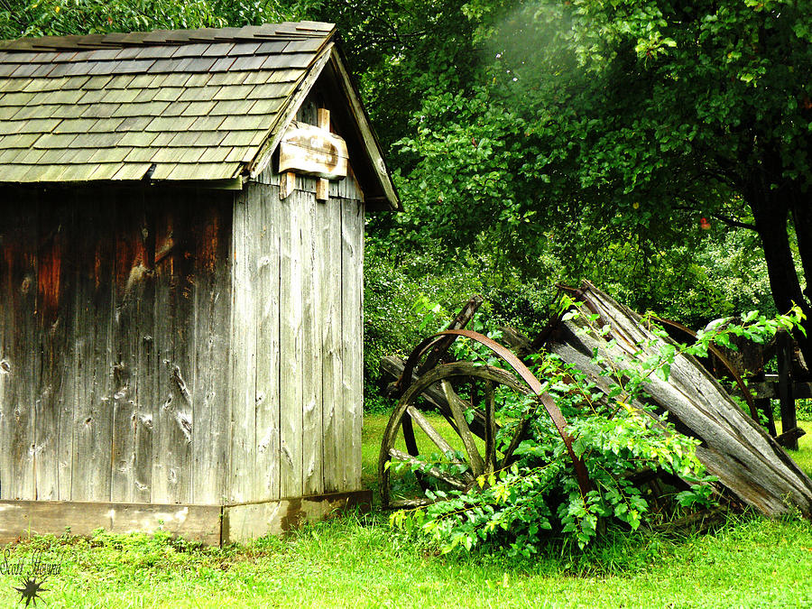Old Wood Shed Photograph by Scott Hovind