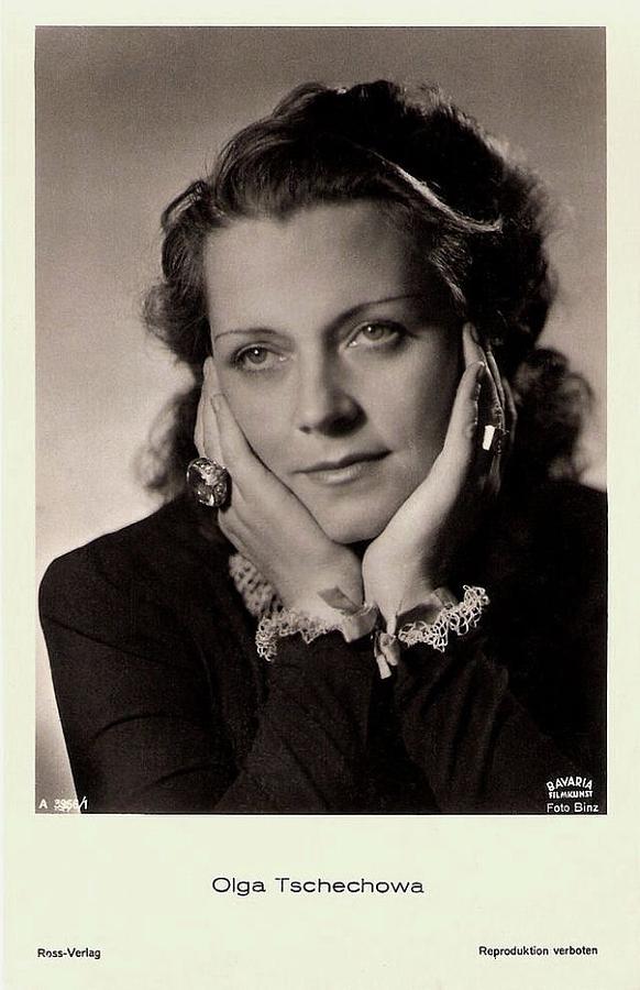 Olga Chekhova A Favorite Actress Of Adolf Hitler In A German Publicity ...