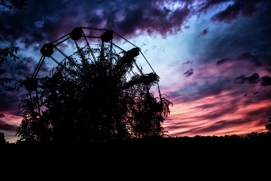 Ominous Abandoned Ferris Wheel Photograph by Travis Rogers