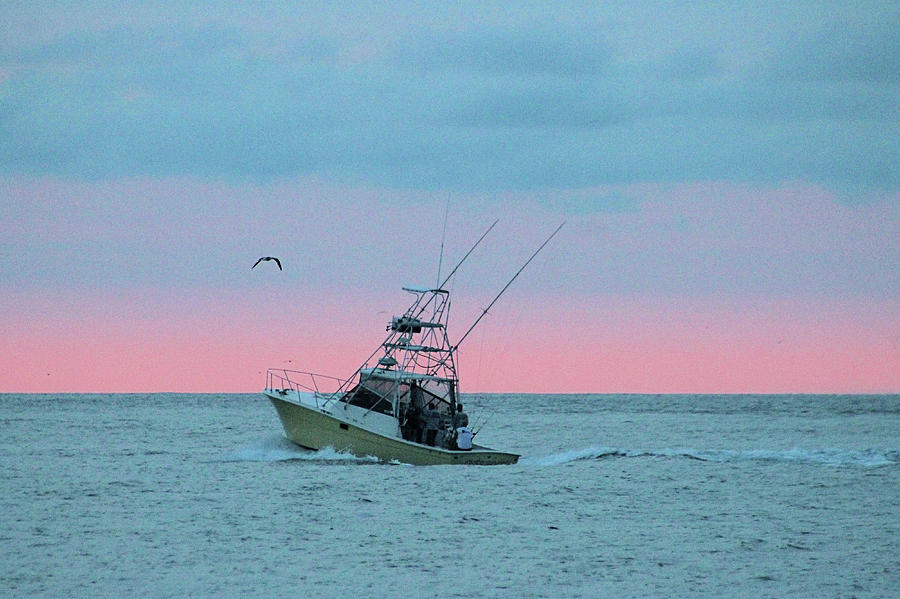 On The Ocean At Dawn Photograph by Robert Banach