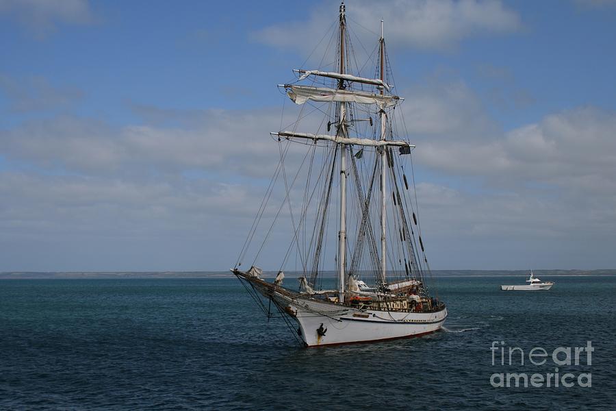 Approaching Kingscote Jetty by Stephen Mitchell Approaching Kingscote Jetty by Stephen Mitchell