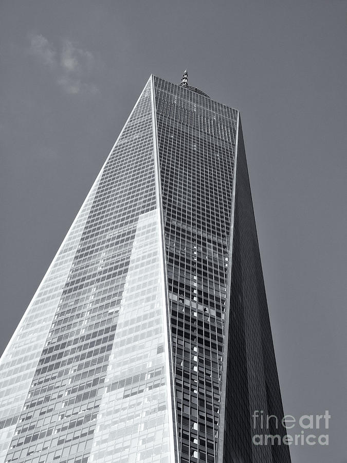 One World Trade Center IV Photograph by Clarence Holmes