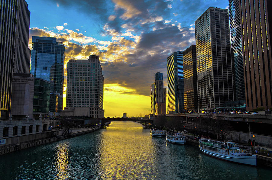 Chicago Photograph - Onto the Lake by D Justin Johns