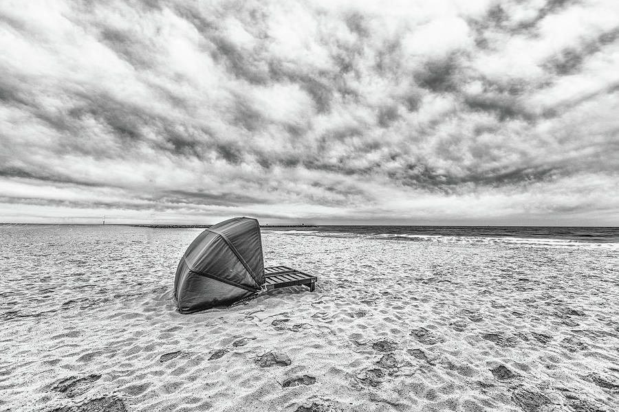 Orange Beach Canape Photograph by John McGraw