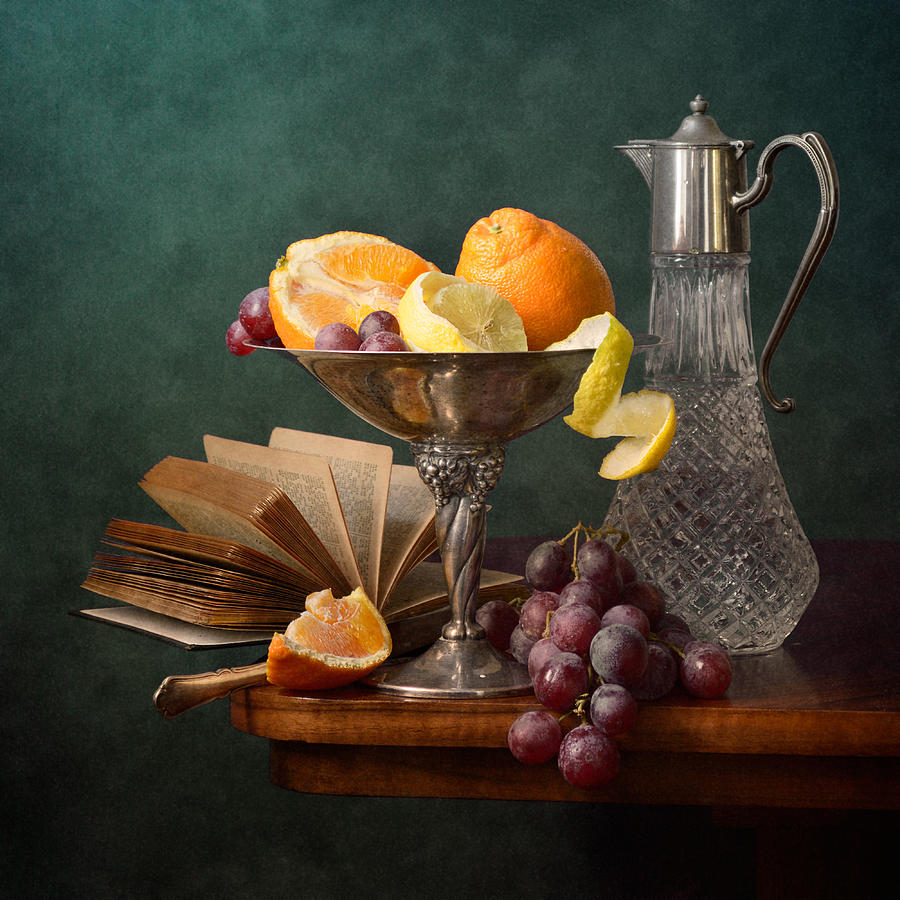 Still Life Photograph - Oranges and Grapes by Nikolay Panov