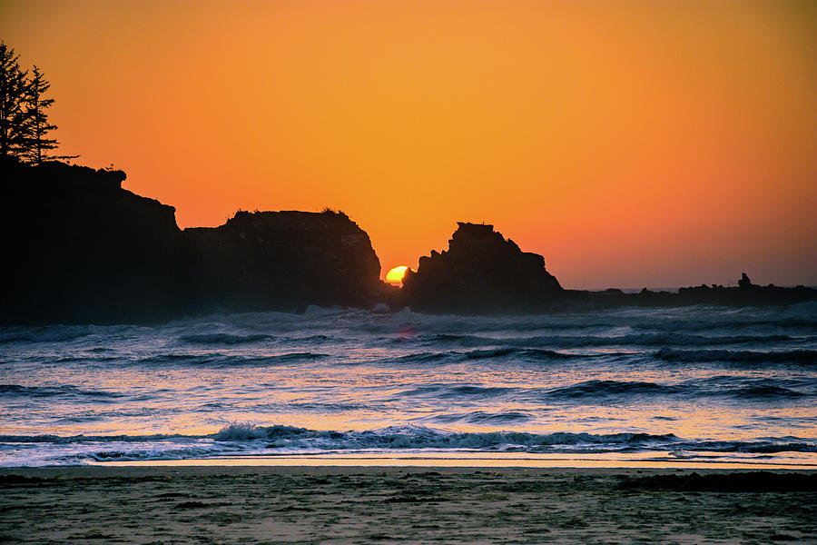 Oregon Sunset by Bryan Carter Oregon Sunset by Bryan Carter
