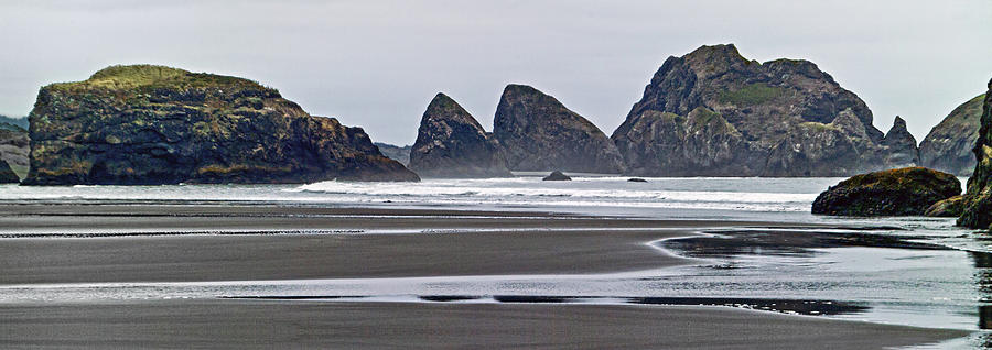Oregon Tide by L J Oakes Oregon Tide by L J Oakes