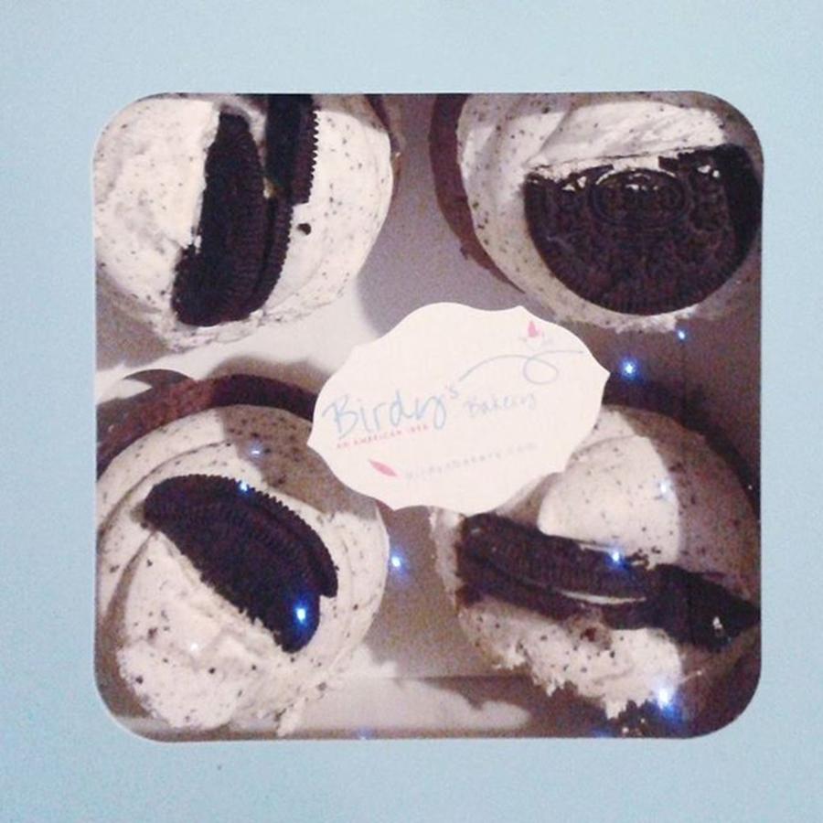 Foodie Photograph - Oreo Cupcake 🍰💕 #cupcake #oreo by Federica Vollero