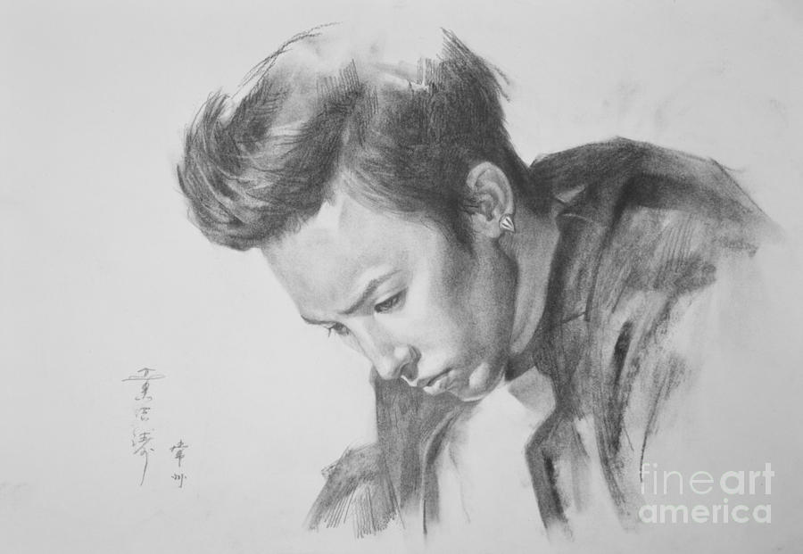 original drawing charcoal art portrait of G-dragon on paper Painting by Hongtao Huang