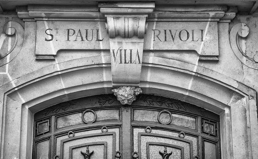 Ornate Door in Paris Photograph by Pablo Lopez