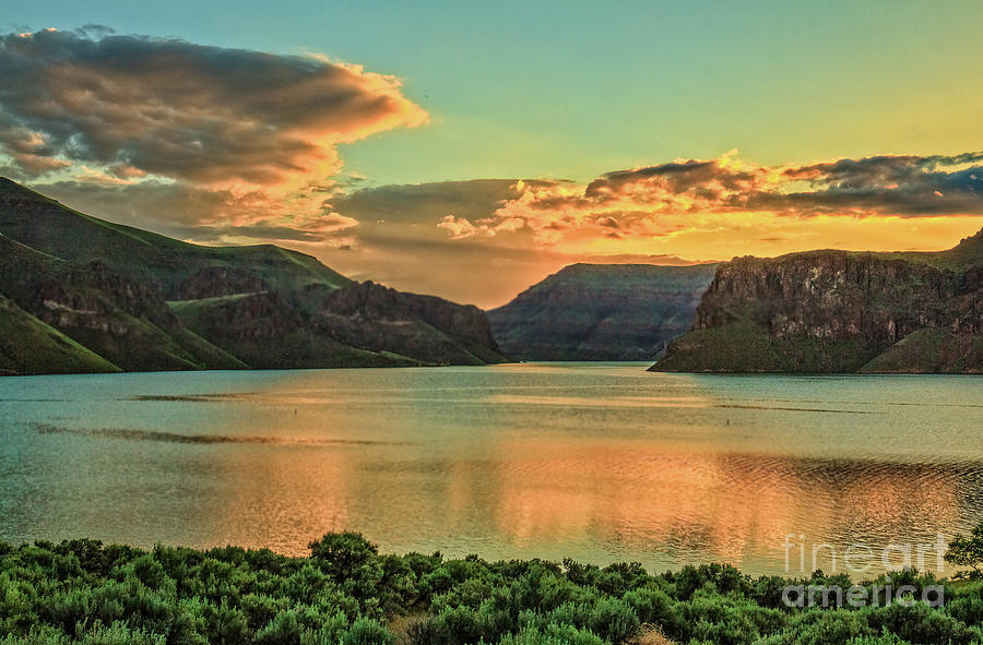 Nature Photograph - Owyhee Reservoir At Dusk by Robert Bales