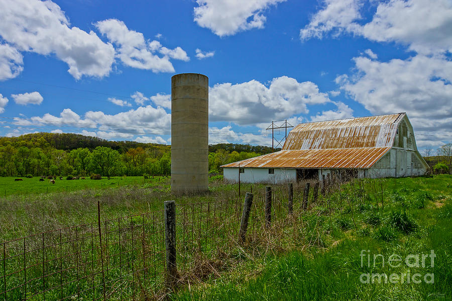 Ozarks Old Barn and Silo Photograph by Jennifer White